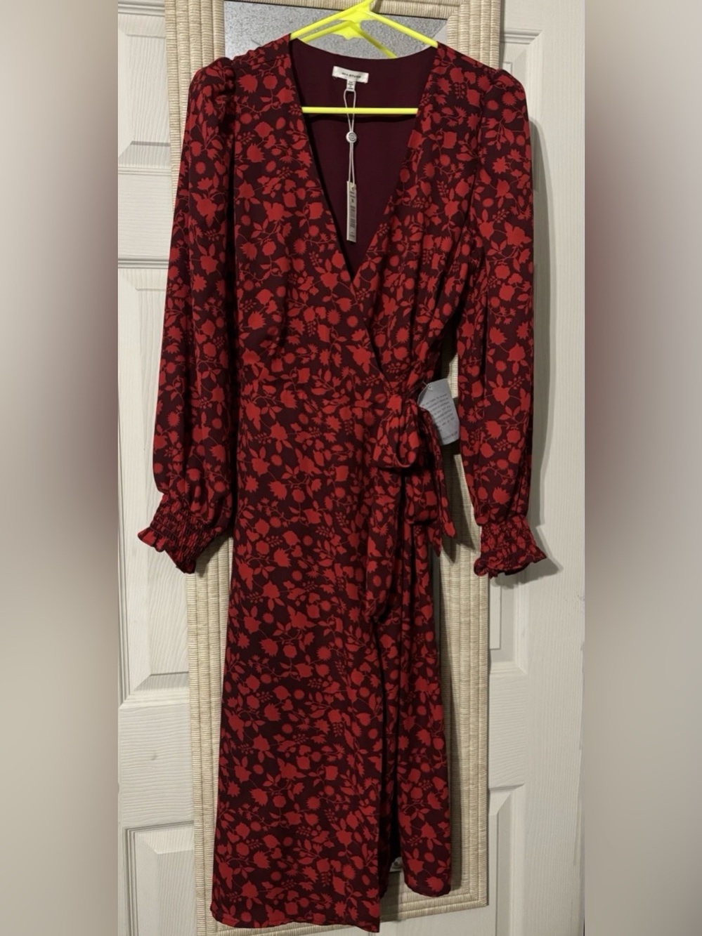 Max Studio Red Floral Wrap Midi Dress V-Neck Long Sleeve Tie Size M